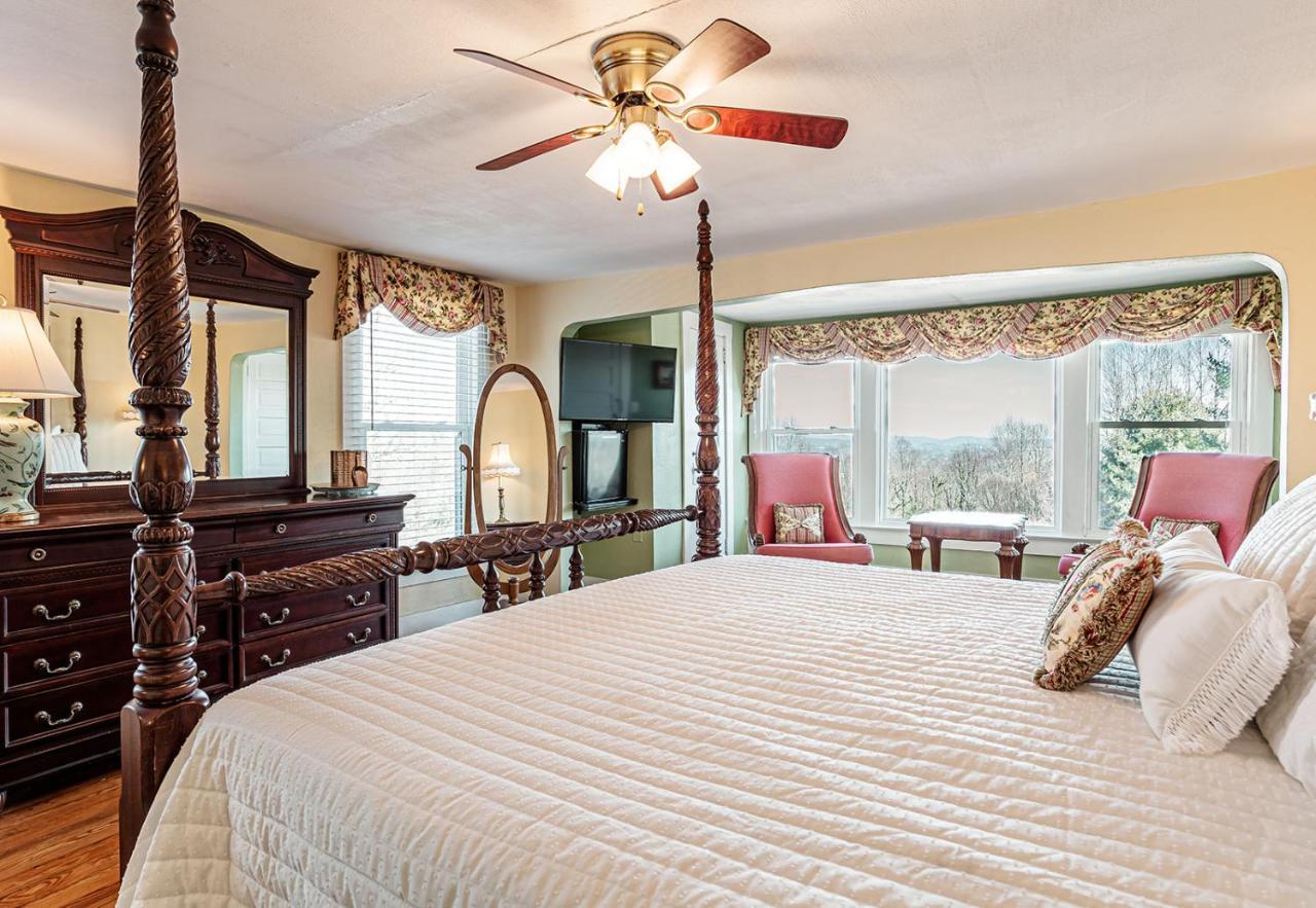 هيندرسونفيل Echo Mountain Inn المظهر الخارجي الصورة