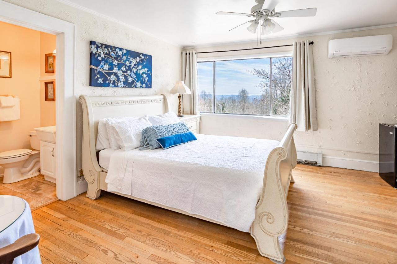 هيندرسونفيل Echo Mountain Inn المظهر الخارجي الصورة