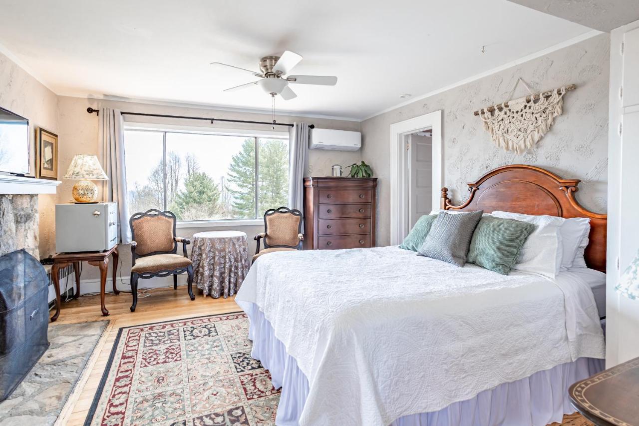 هيندرسونفيل Echo Mountain Inn المظهر الخارجي الصورة