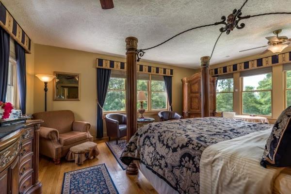 هيندرسونفيل Echo Mountain Inn المظهر الخارجي الصورة